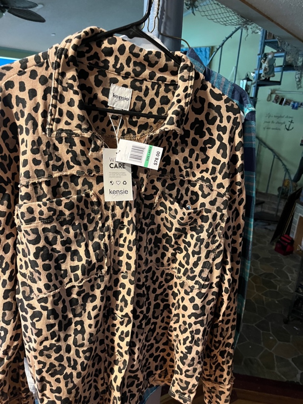Kensie Leopard Button-Up Jacket in Tan and Black mc